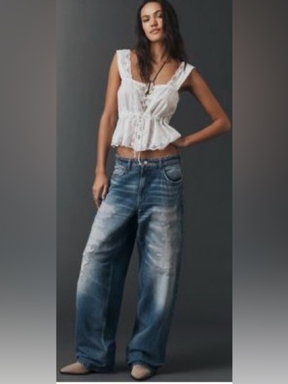 NWT Pilcro Sloane Low-Rise Relaxed Slouchy
Distressed Jeans